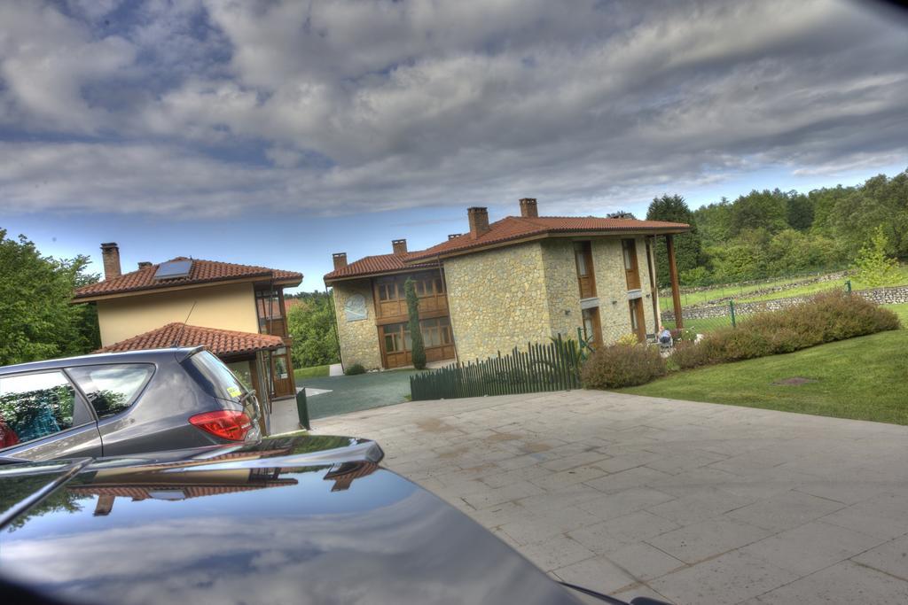 La Quintaesencia Hotel La Pereda de Llanes Buitenkant foto